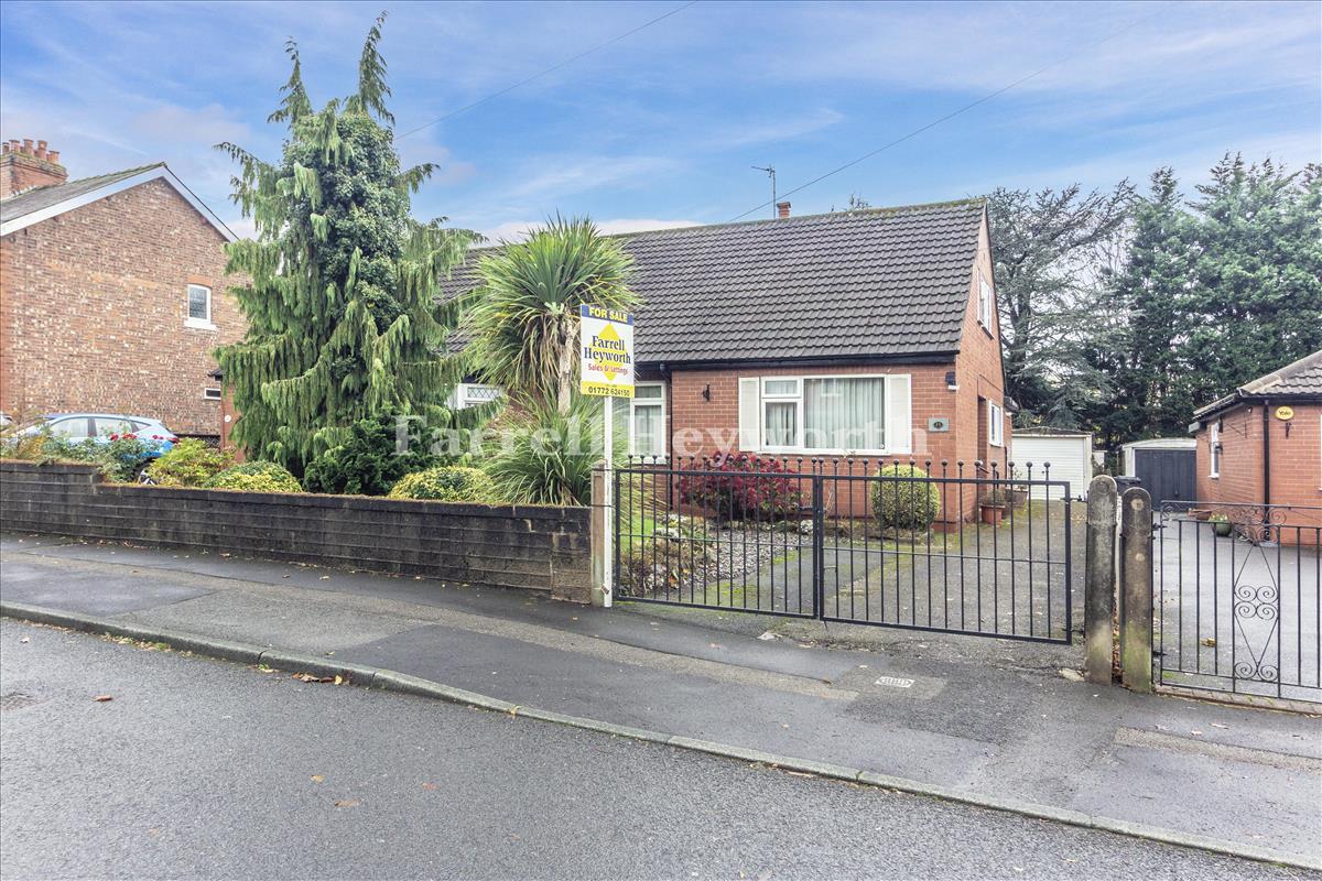 Hall Lane, Leyland, PR25